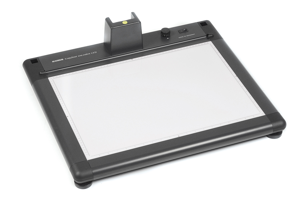 Illumina Base exe.cutive LED